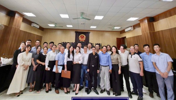 Gắn kết đào tạo nghề luật sư với thực tiễn